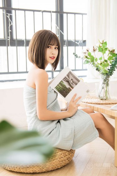 白嫩美女直冒白浆